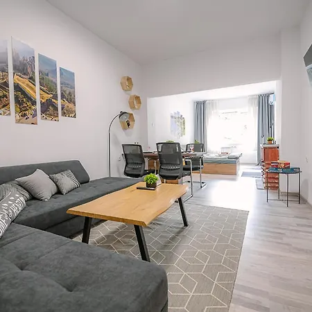 Grand Luxury By Ndk And National Stadium With Free Security Parking * סופיה