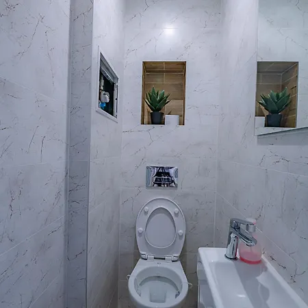 Grand Luxury By Ndk And National Stadium With Free Security Parking Apartmán *